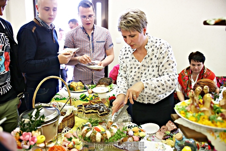 Powiatowy Jarmark Wielkanocny w Borowej