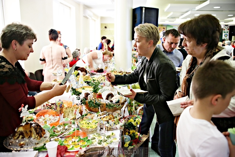 Powiatowy Jarmark Wielkanocny w Borowej