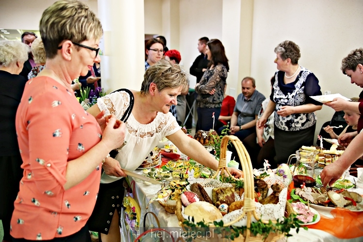 Powiatowy Jarmark Wielkanocny w Borowej