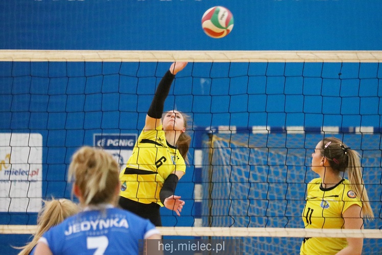 Finał 2. Ligi Siatkarek: Mielec kontra Tarnów