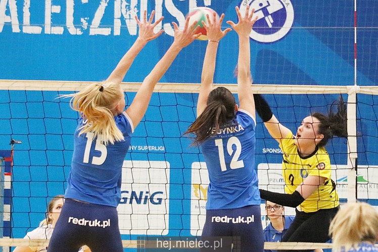 Finał 2. Ligi Siatkarek: Mielec kontra Tarnów
