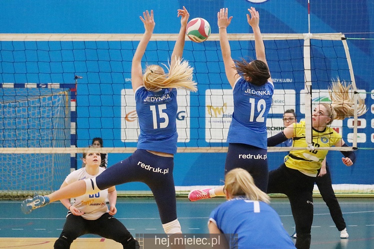Finał 2. Ligi Siatkarek: Mielec kontra Tarnów
