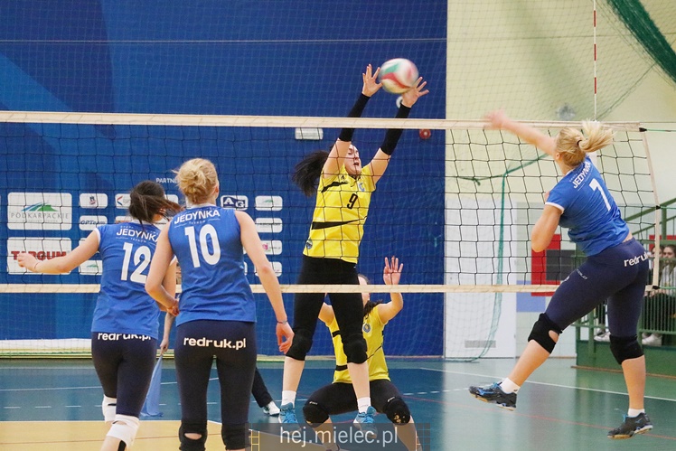 Finał 2. Ligi Siatkarek: Mielec kontra Tarnów