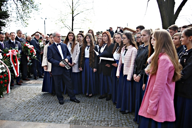 Uroczystości rocznicowe katastrofy smoleńskiej i Polaków pomordowanych w Katyniu