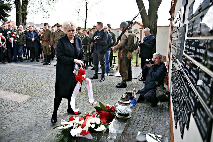 Uroczystości rocznicowe katastrofy smoleńskiej i Polaków pomordowanych w Katyniu