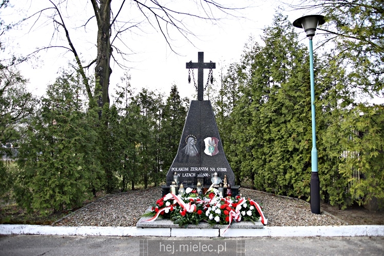 Uroczystości rocznicowe katastrofy smoleńskiej i Polaków pomordowanych w Katyniu