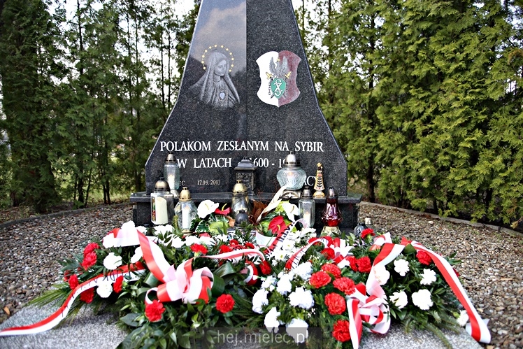 Uroczystości rocznicowe katastrofy smoleńskiej i Polaków pomordowanych w Katyniu