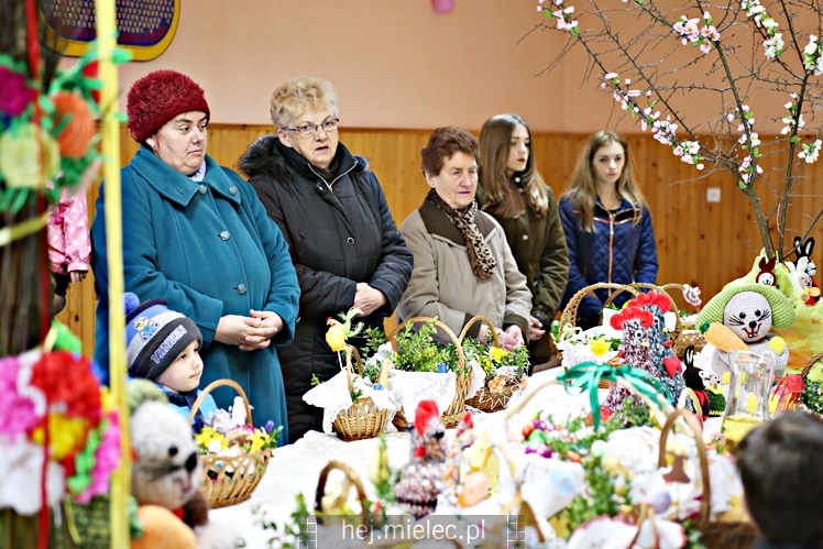 Wielkanoc 2017: Święcenie pokarmów w Domu Ludowym w Złotnikach
