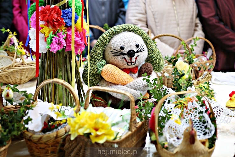Wielkanoc 2017: Święcenie pokarmów w Domu Ludowym w Złotnikach