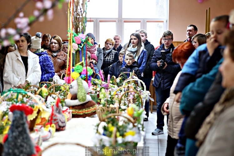 Wielkanoc 2017: Święcenie pokarmów w Domu Ludowym w Złotnikach