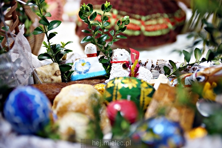 Wielkanoc 2017: Święcenie pokarmów w Domu Ludowym w Złotnikach