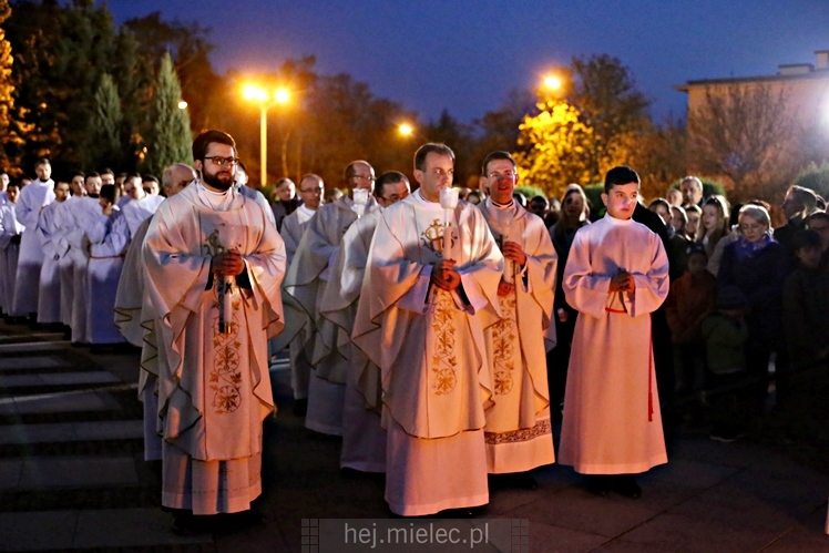 Wielkanoc 2017: Wigilia Paschalna w parafii MBNP