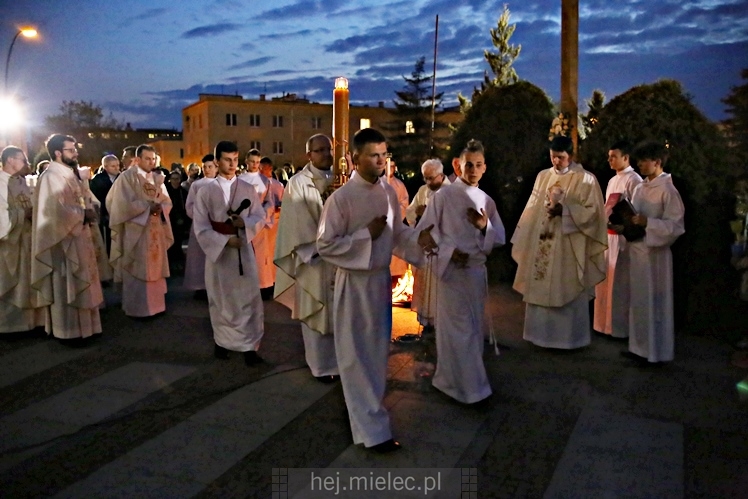 Wielkanoc 2017: Wigilia Paschalna w parafii MBNP