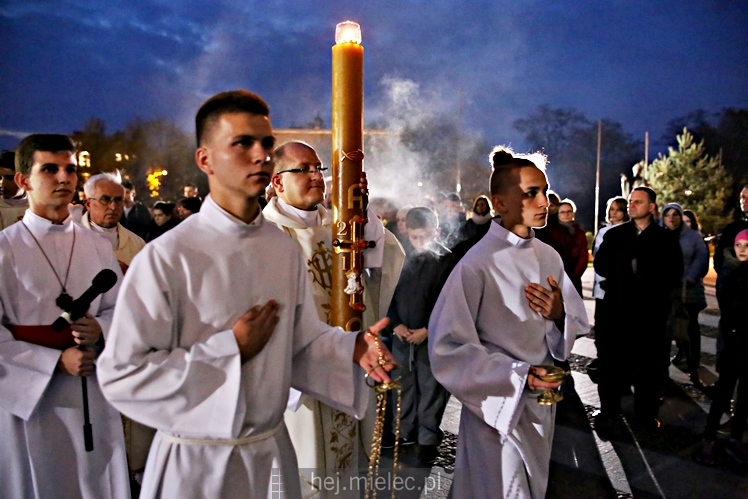 Wielkanoc 2017: Wigilia Paschalna w parafii MBNP