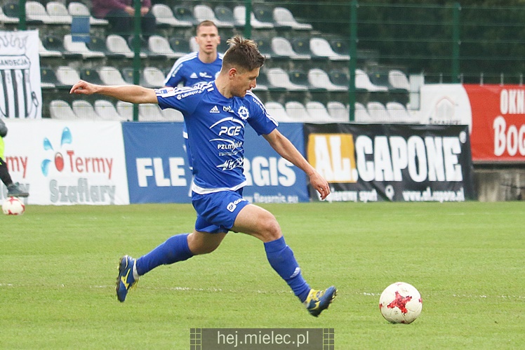 Jedna bramka w Nowym Sączu. Sandecja wygrywa z FKS Stalą Mielec