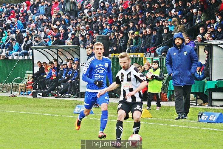 Jedna bramka w Nowym Sączu. Sandecja wygrywa z FKS Stalą Mielec