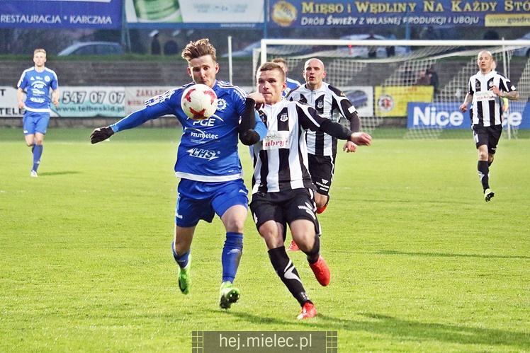 Jedna bramka w Nowym Sączu. Sandecja wygrywa z FKS Stalą Mielec