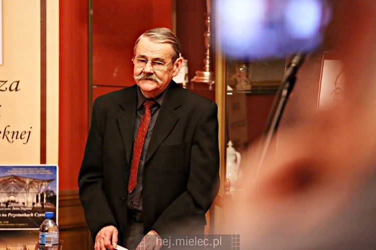 Promocja poezji Jana Stępnia - ?Miejsca na Przystankach Czasu?