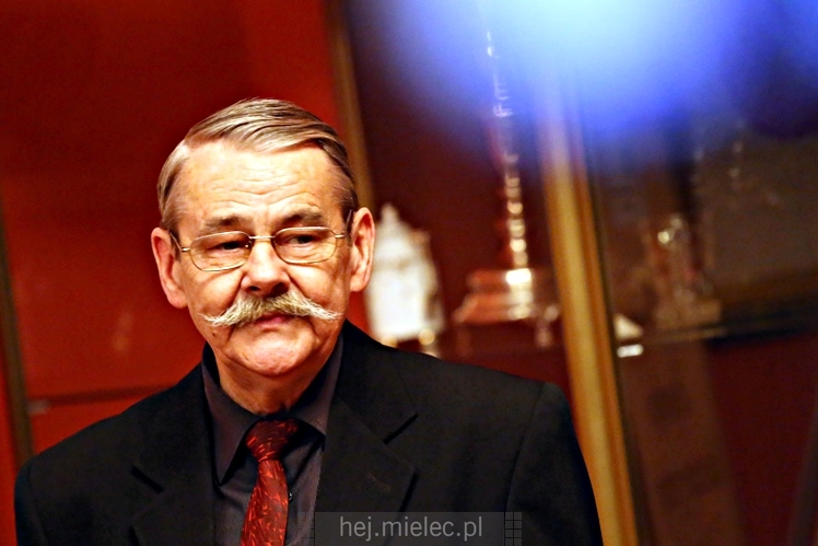 Promocja poezji Jana Stępnia - ?Miejsca na Przystankach Czasu?