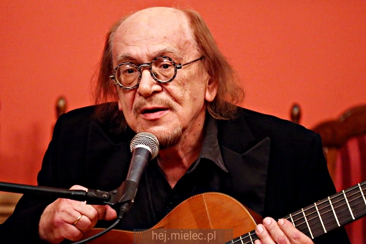 Promocja poezji Jana Stępnia - ?Miejsca na Przystankach Czasu?