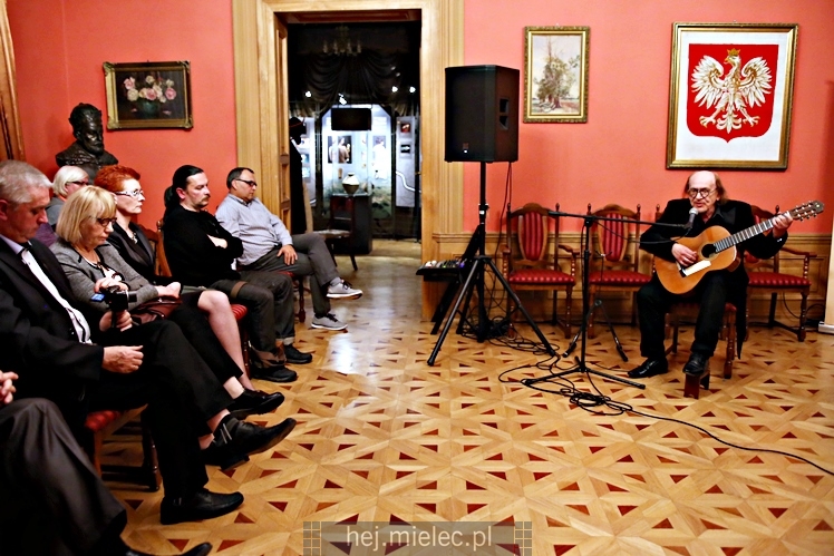 Promocja poezji Jana Stępnia - ?Miejsca na Przystankach Czasu?