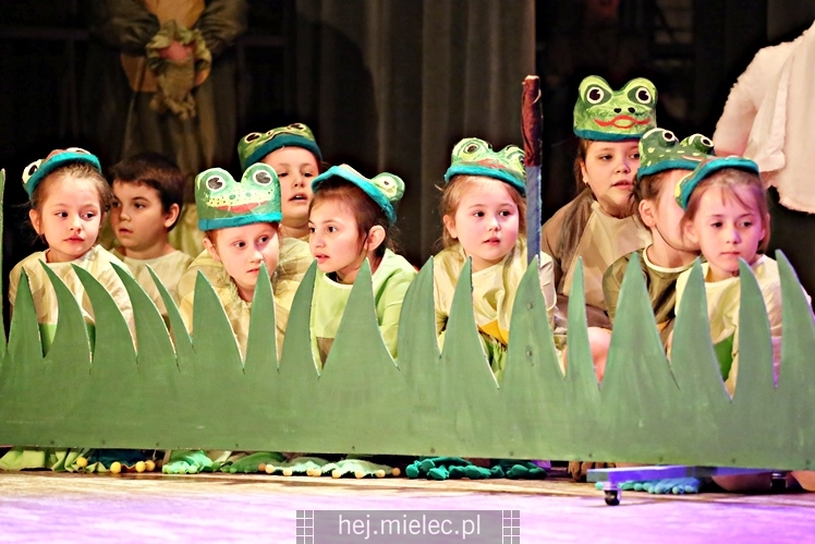 Przedstawienie ?Calineczka? Teatru Dziecięcego Antrakt SCK