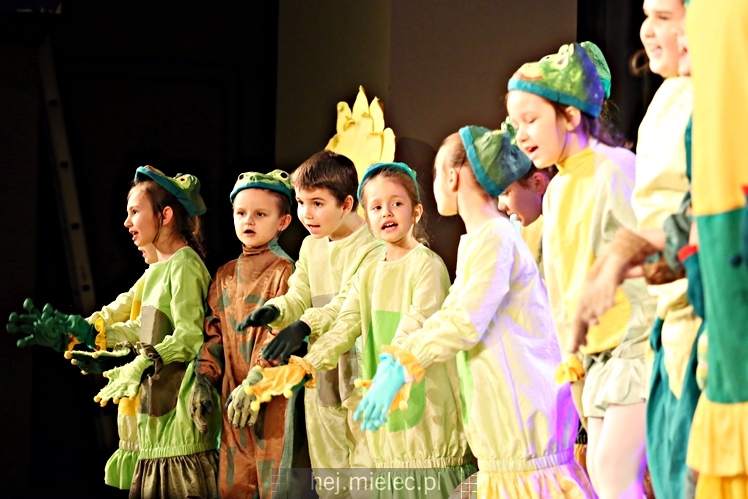 Przedstawienie ?Calineczka? Teatru Dziecięcego Antrakt SCK