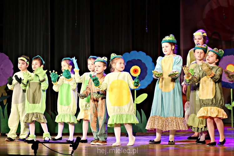 Przedstawienie ?Calineczka? Teatru Dziecięcego Antrakt SCK