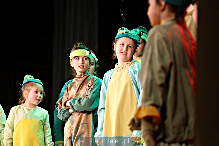 Przedstawienie ?Calineczka? Teatru Dziecięcego Antrakt SCK