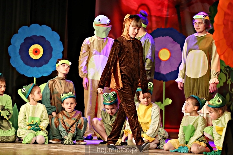 Przedstawienie ?Calineczka? Teatru Dziecięcego Antrakt SCK