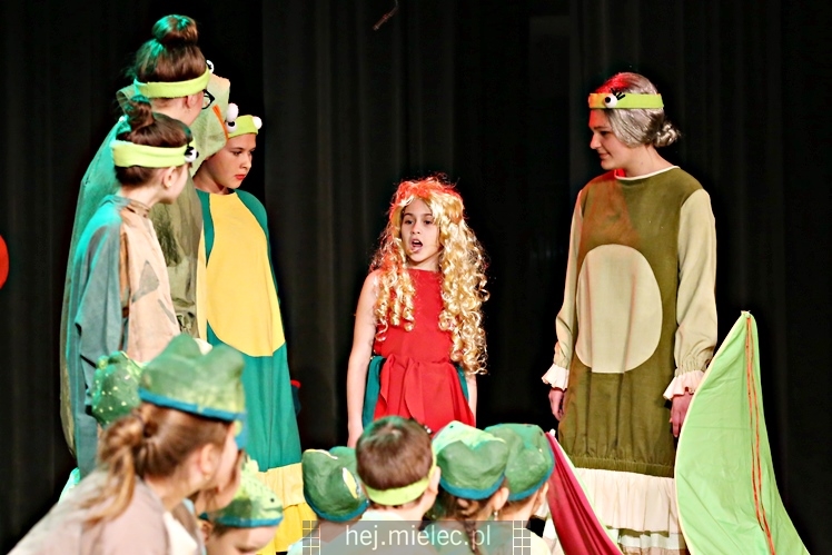 Przedstawienie ?Calineczka? Teatru Dziecięcego Antrakt SCK