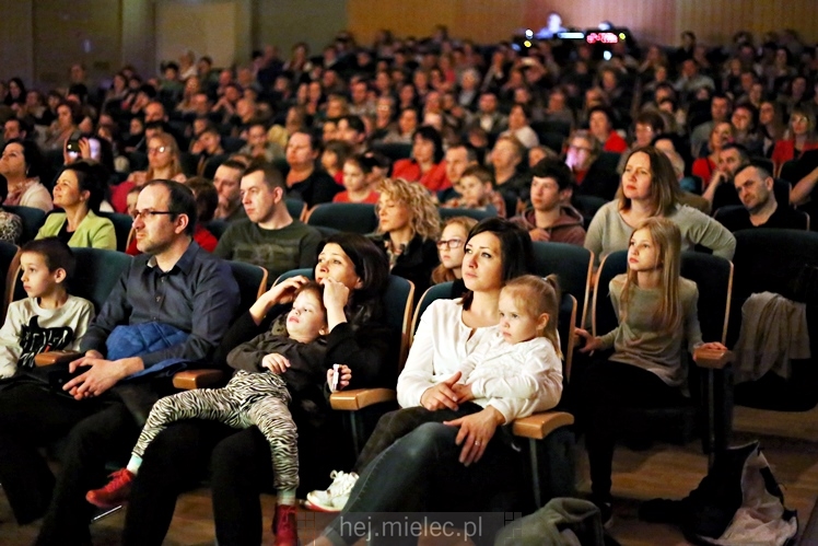 Przedstawienie ?Calineczka? Teatru Dziecięcego Antrakt SCK