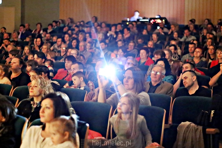Przedstawienie ?Calineczka? Teatru Dziecięcego Antrakt SCK