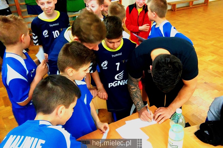 Wystartował ?Enea Cup? młodych piłkarzy ręcznych