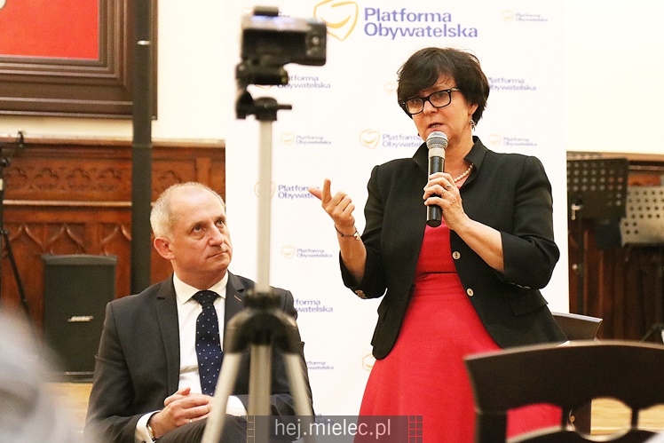 Kilkudziesięciu mielczan na spotkaniu z politykami PO