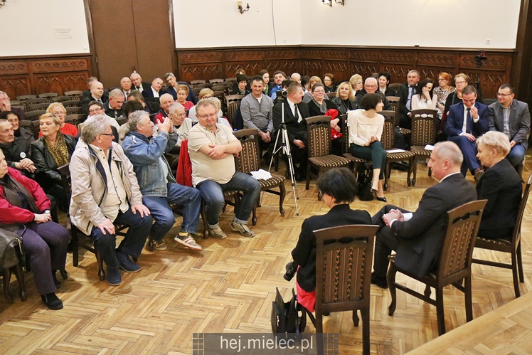 Kilkudziesięciu mielczan na spotkaniu z politykami PO