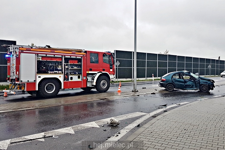 Wypadek na obwodnicy w Kliszowie
