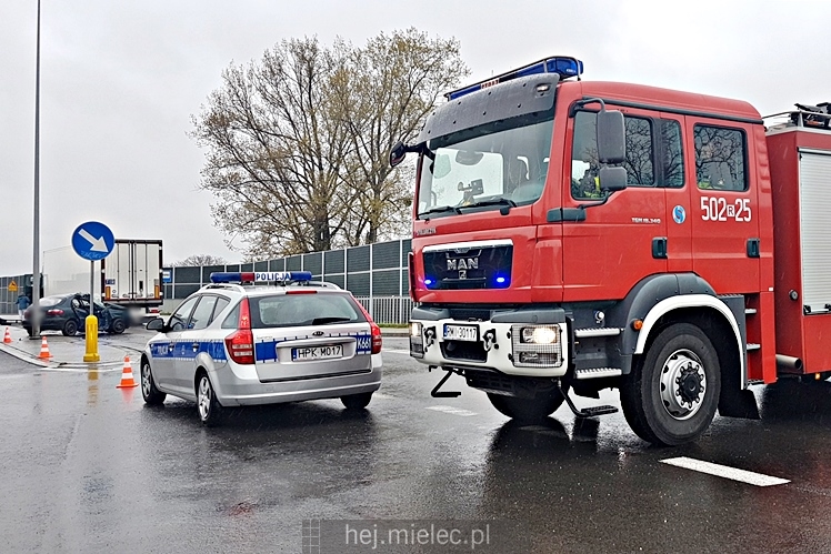 Wypadek na obwodnicy w Kliszowie