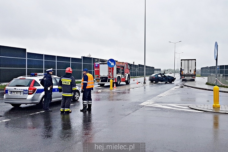 Wypadek na obwodnicy w Kliszowie