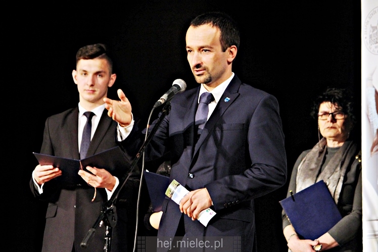 XII edycja Targów Edukacyjnych ?I co dalej gimnazjalisto??