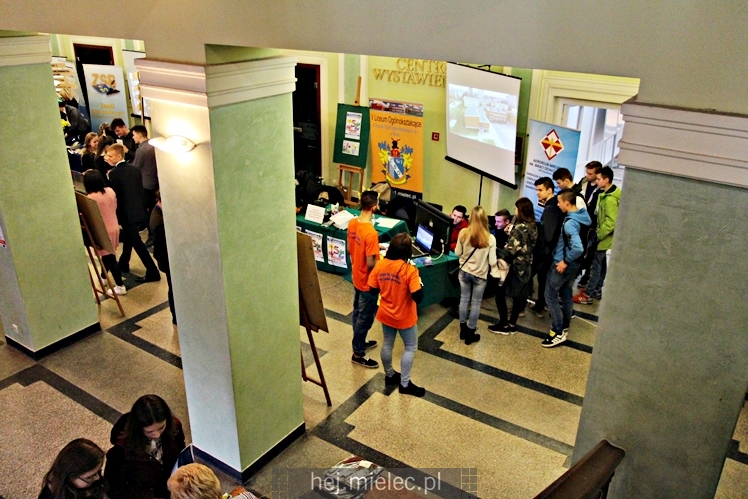 XII edycja Targów Edukacyjnych ?I co dalej gimnazjalisto??