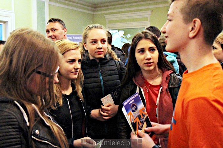 XII edycja Targów Edukacyjnych ?I co dalej gimnazjalisto??