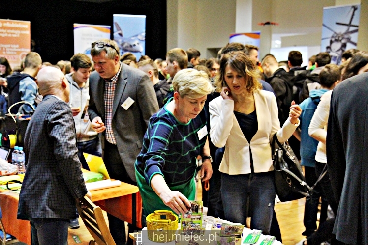 XII edycja Targów Edukacyjnych ?I co dalej gimnazjalisto??