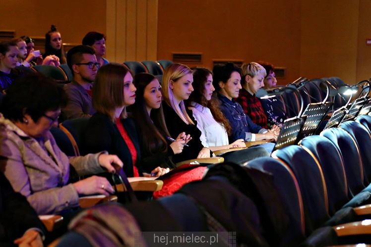 V Międzyszkolny Konkurs Zespołów Tanecznych DANCE