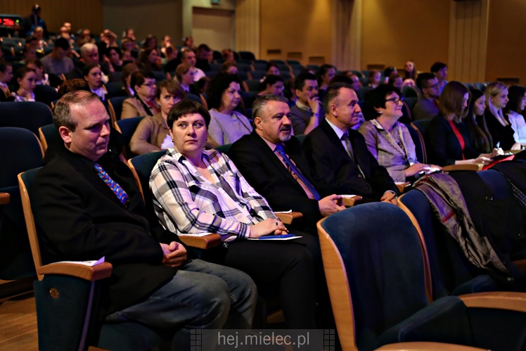 V Międzyszkolny Konkurs Zespołów Tanecznych DANCE