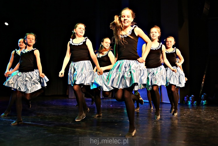 V Międzyszkolny Konkurs Zespołów Tanecznych DANCE