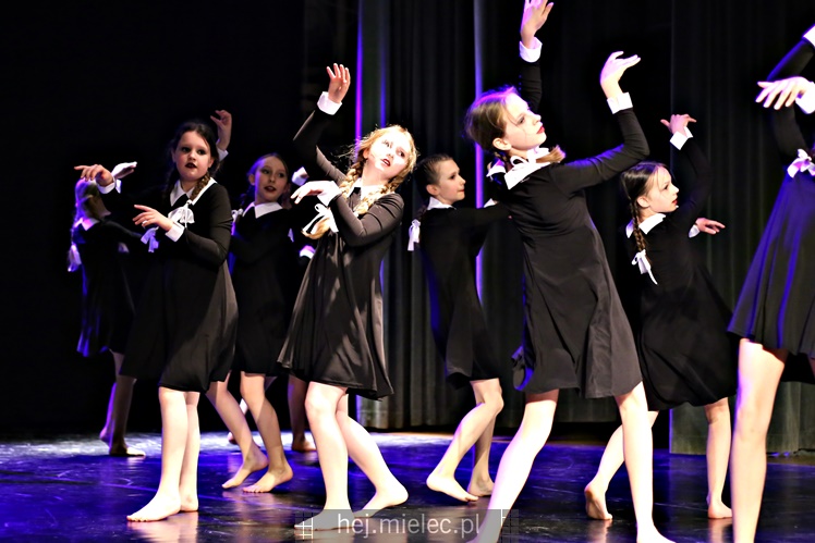 V Międzyszkolny Konkurs Zespołów Tanecznych DANCE