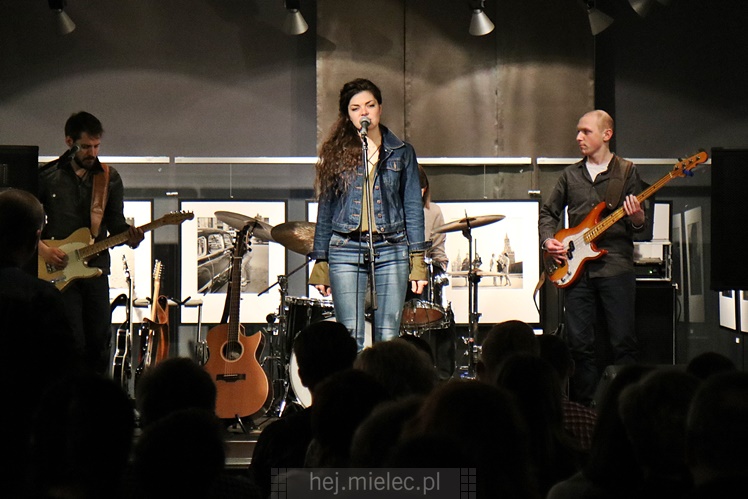 Scena w Jadernówce: muzyczna i klimatyczna formacja Cheap Tobacoo