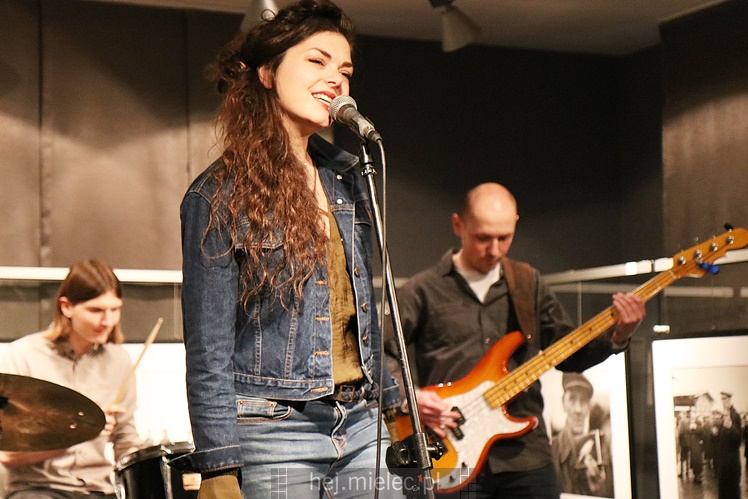 Scena w Jadernówce: muzyczna i klimatyczna formacja Cheap Tobacoo