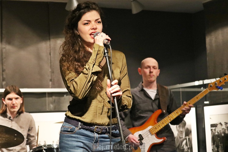 Scena w Jadernówce: muzyczna i klimatyczna formacja Cheap Tobacoo